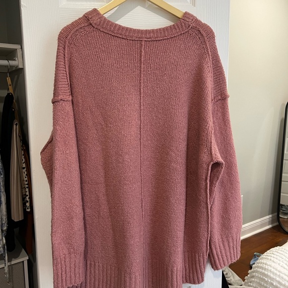 Free People oversized sweater. Size small. Perfect condition. Light pink - Picture 7 of 7